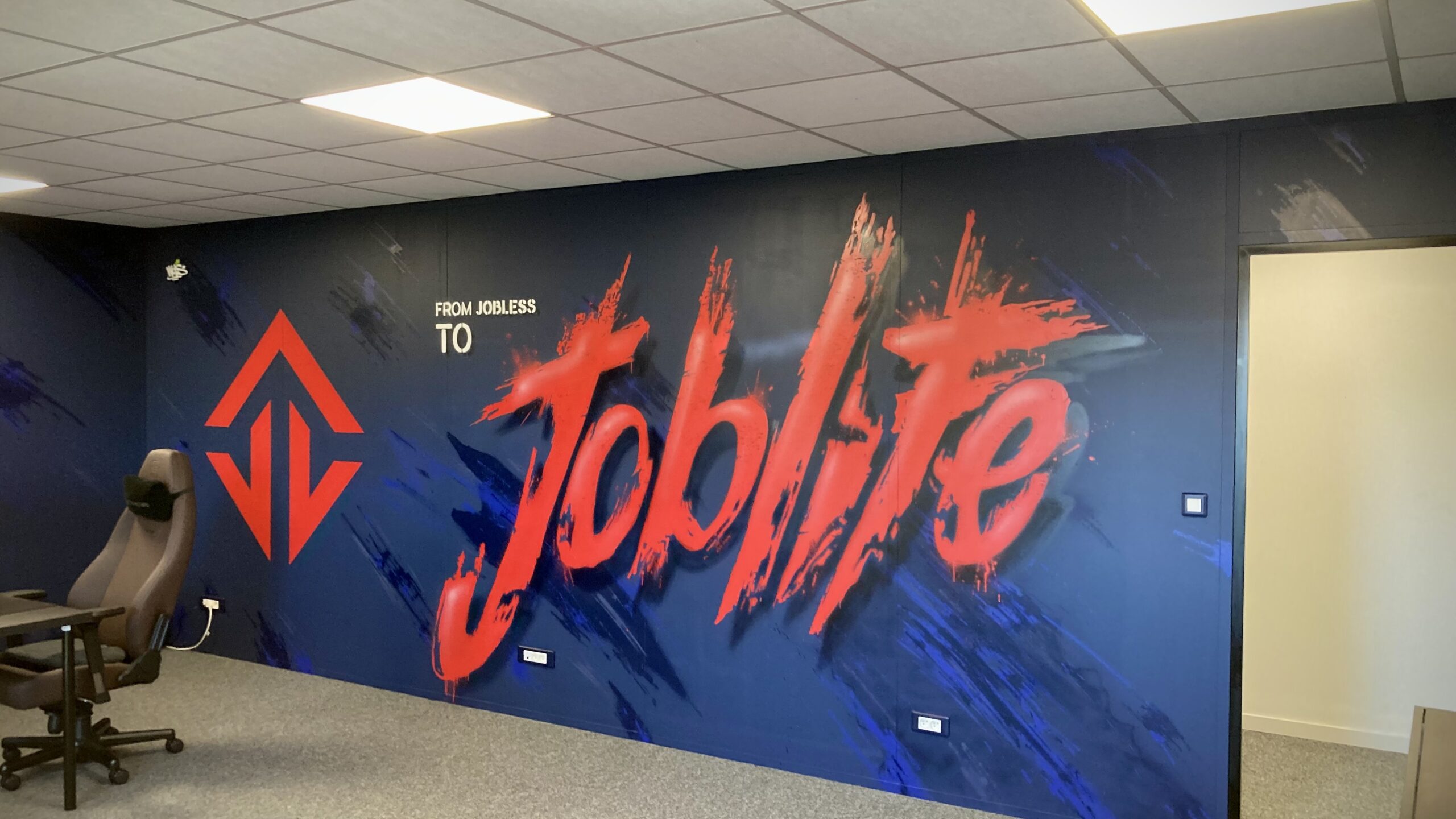 Photo d'un espace bootcamp dans les locaux de l'équipe d'e-sport Joblife.