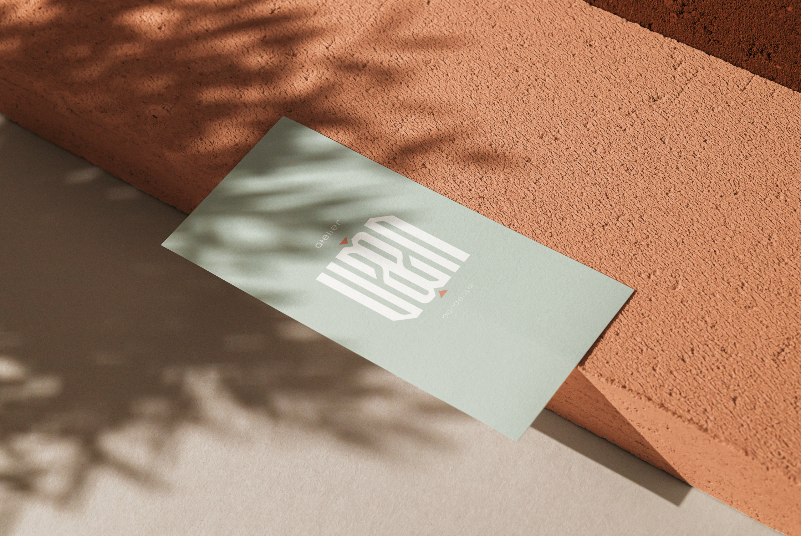 Flyer VAEN au format DL apposé de l'icône de marque sur le recto.